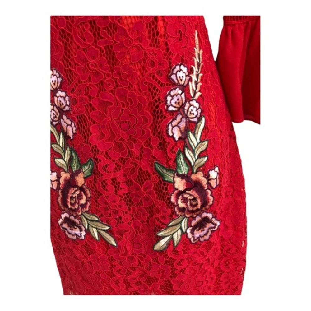 Ava Rose red lace peplum bell sleeve embroidered fitted sheath dress size small - Picture 3 of 12